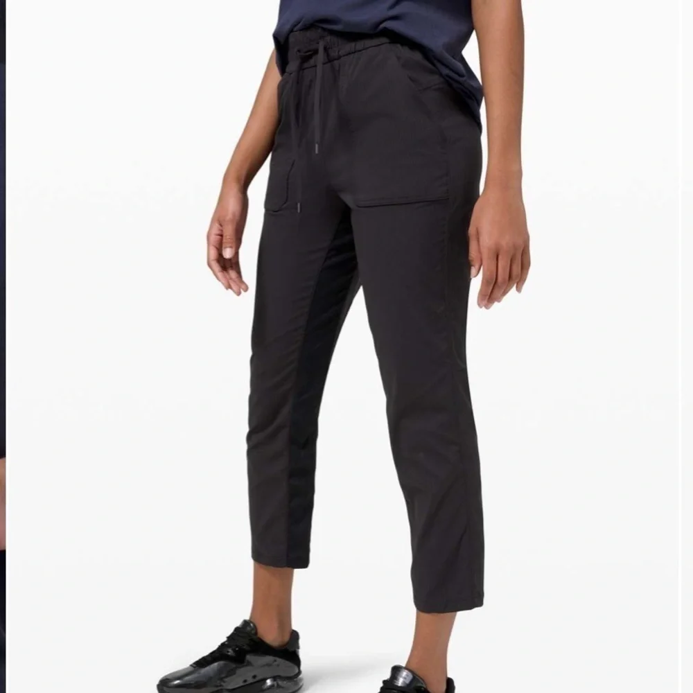 Lululemon Beyond the Studio Pant Slim high rise  Black size 6